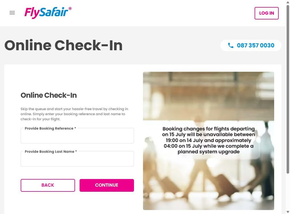 Форма онлайн-регистрации FlySafair: booking reference и фамилия пассажира — кнопка Continue